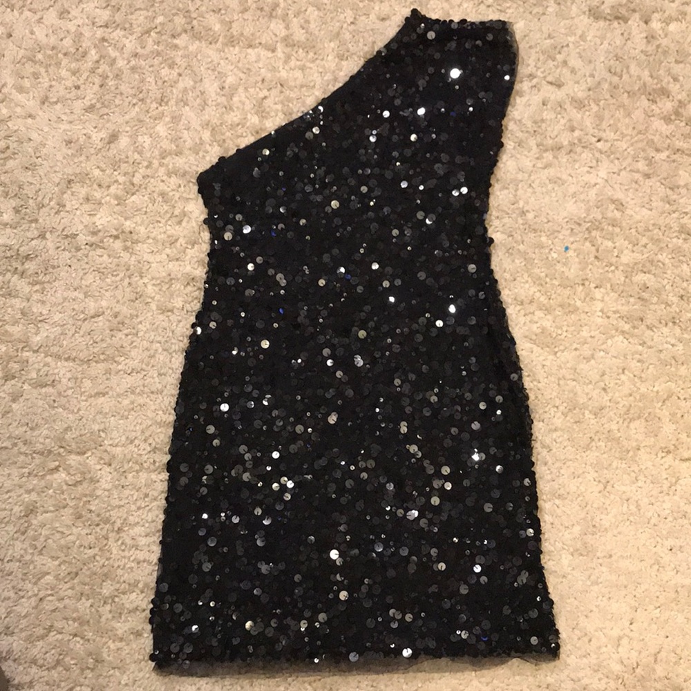 XS black sequin part dress